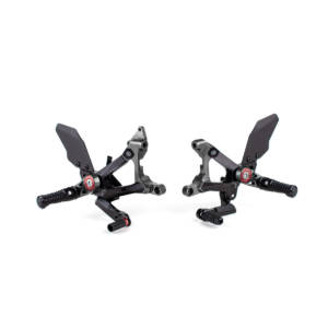 Gilles-Rear-Sets-MUE2-D02-B