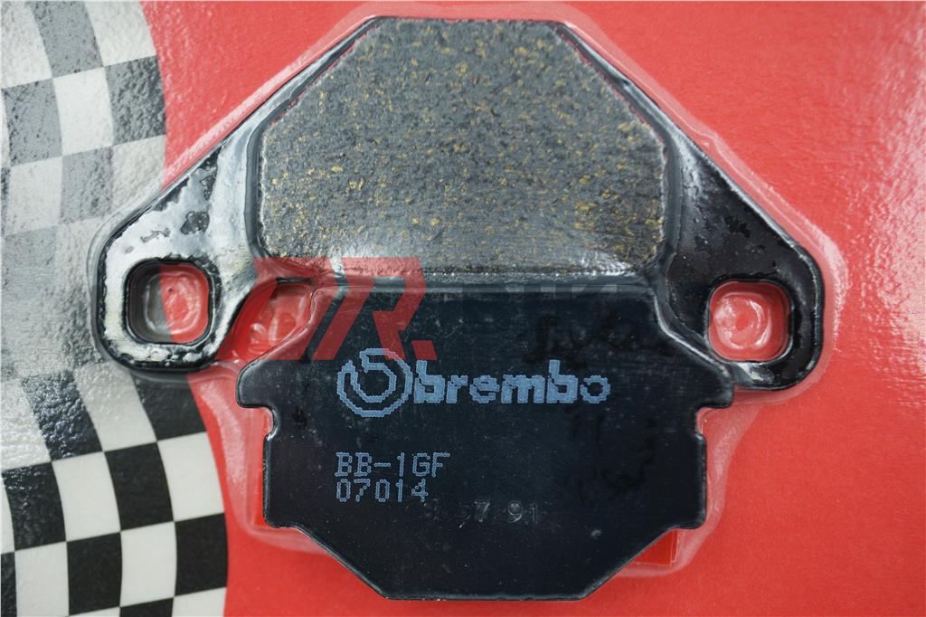 Peugeot 50 SV Roland Garros 1993 + Brembo Carbon Ceramic Road Front Brake Pads
