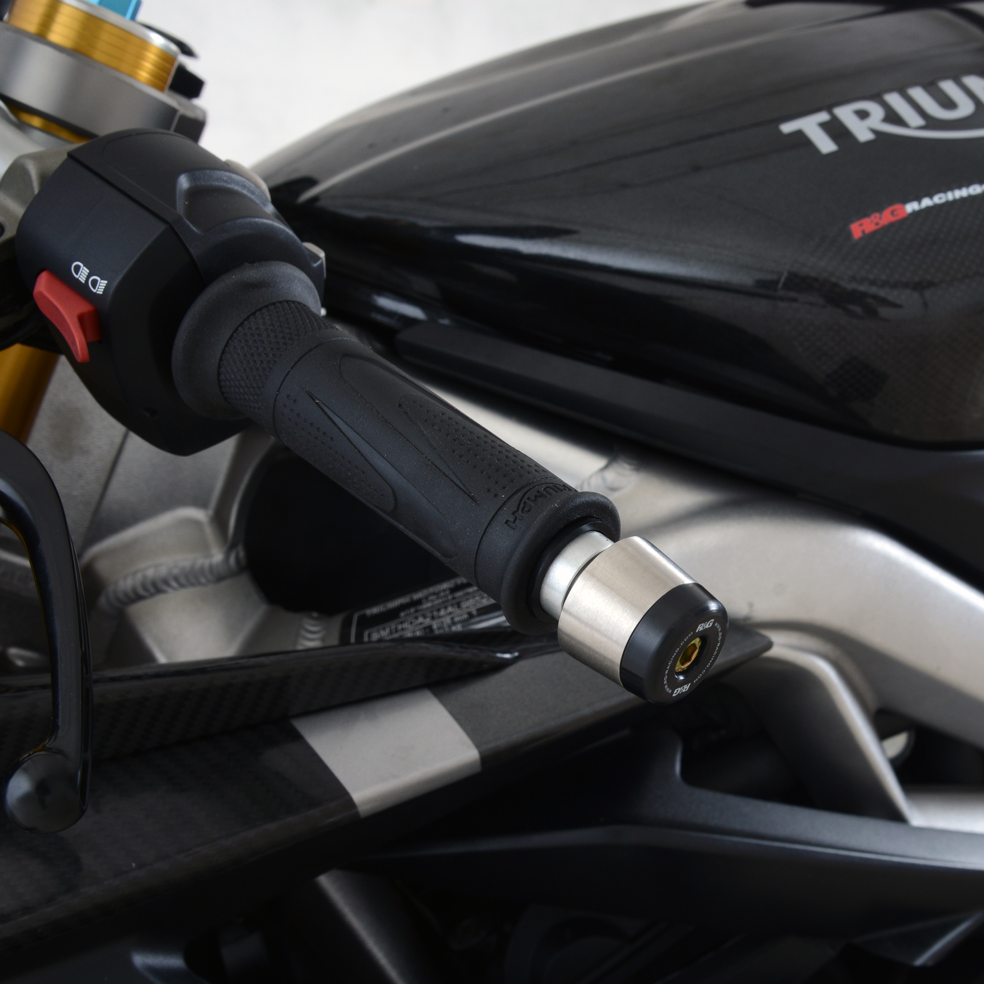 Triumph Daytona Moto2™ 765 2020 R&G Bar End Sliders BE0144BK