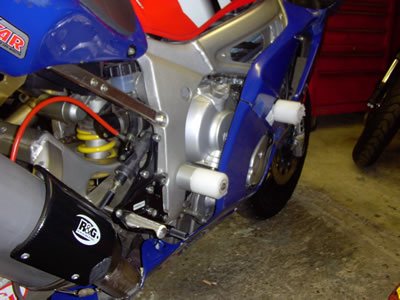 Yamaha YZF-R6 1999-2002 R&G Crash Protectors - Classic Style CP0048BL