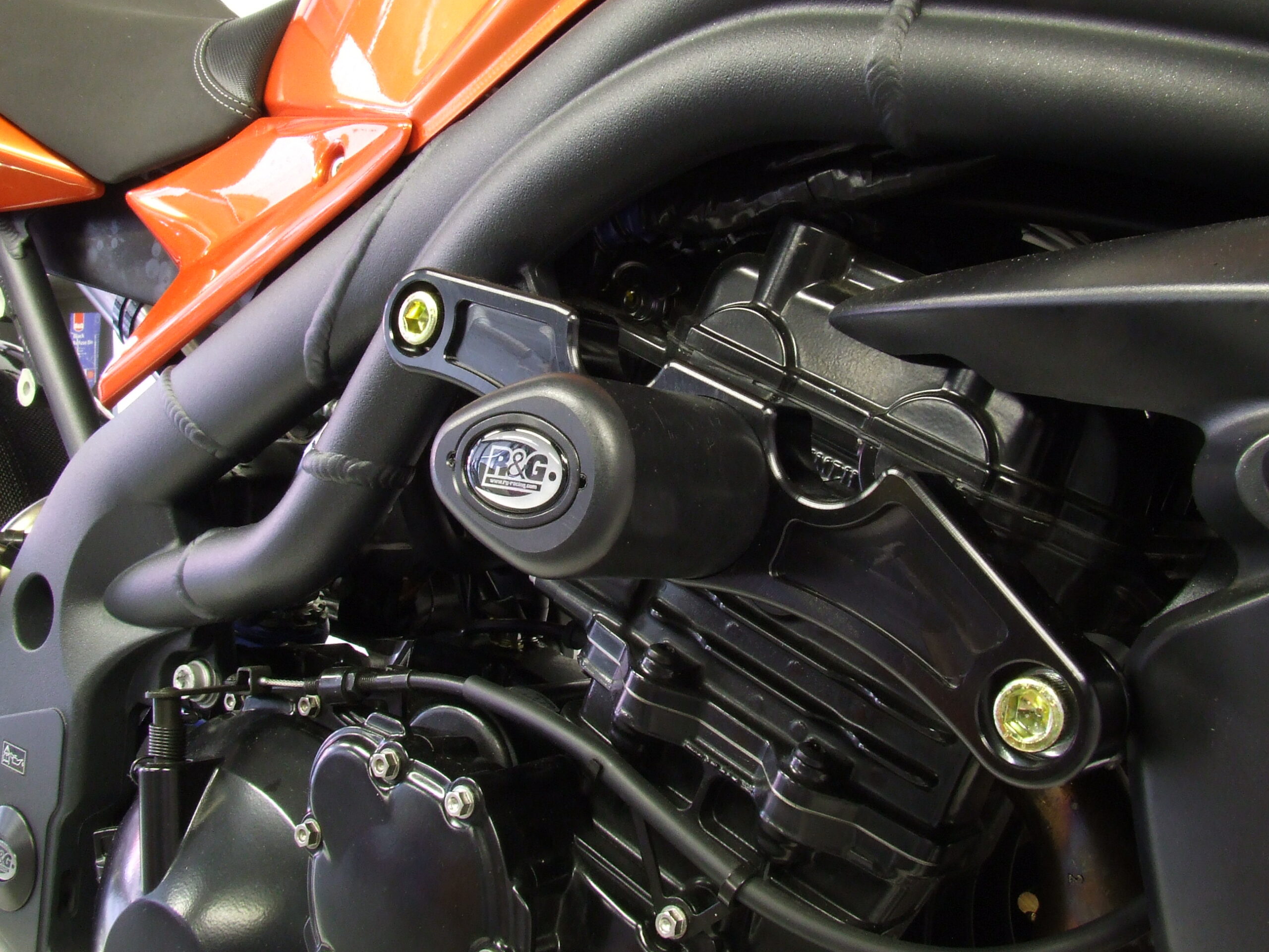 Aero Crash Protector Triumph Street Trip RS 17- R&G (CP0430BL) main image 1