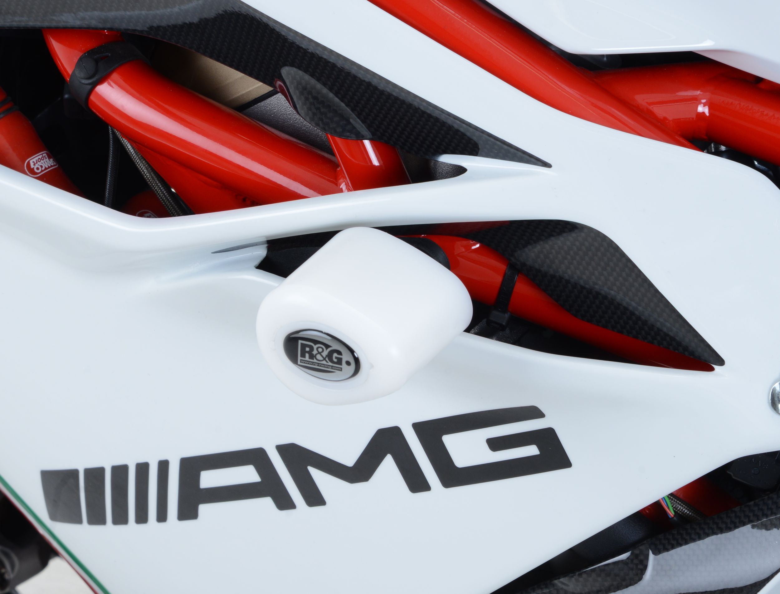 MV Agusta F4 RC 2015-2018 R&G Crash Protectors CP0398WH