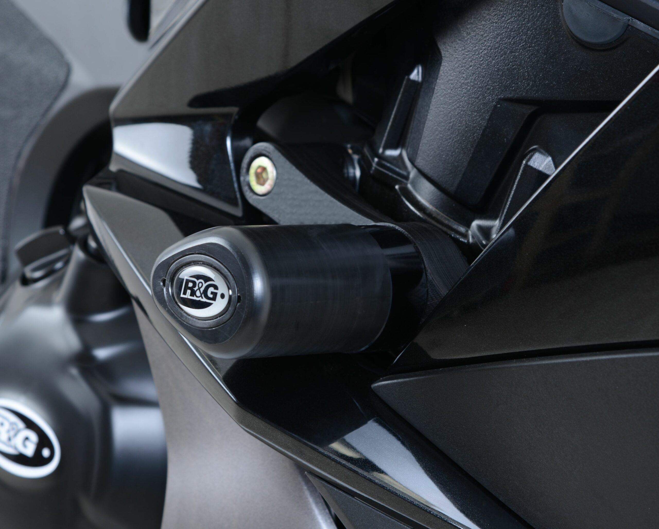Kawasaki Z1000SX (Ninja 1000) 2017-2019 R&G Crash Protectors CP0417BL