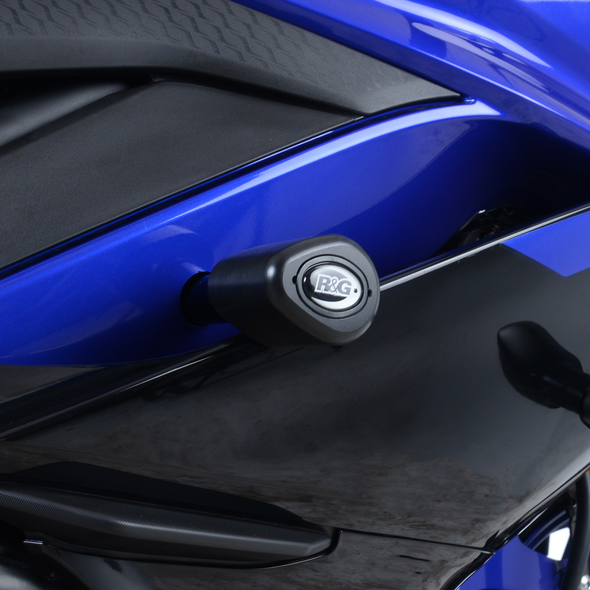 Yamaha YZF-R3 2019-2023 R&G Crash Protectors CP0465BL