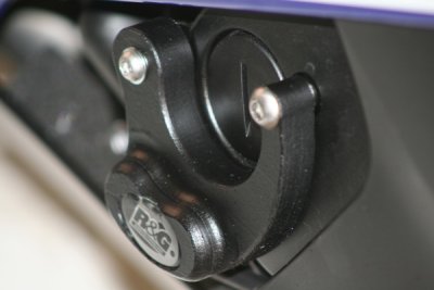 Yamaha YZF-R6 2008-2020 R&G Engine Case Slider ECS0028BK