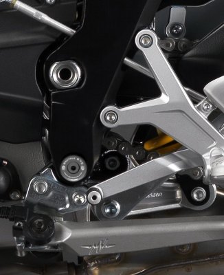 MV Agusta Brutale 800 2013-2020 R&G Frame Plug FI0052BK