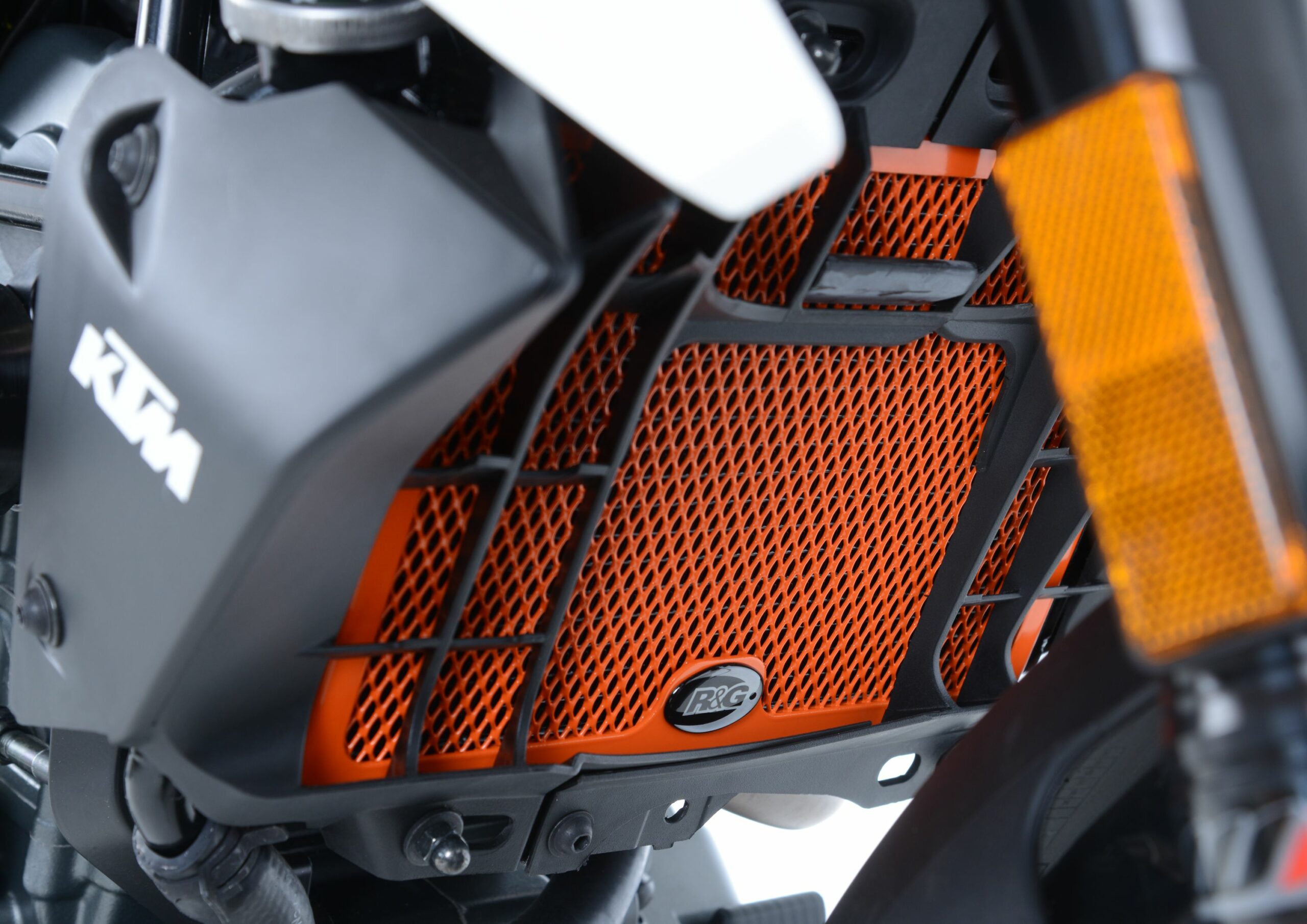 KTM 125 Duke 2011-2023 R&G Radiator Guard (Aluminium) RAD0108BK