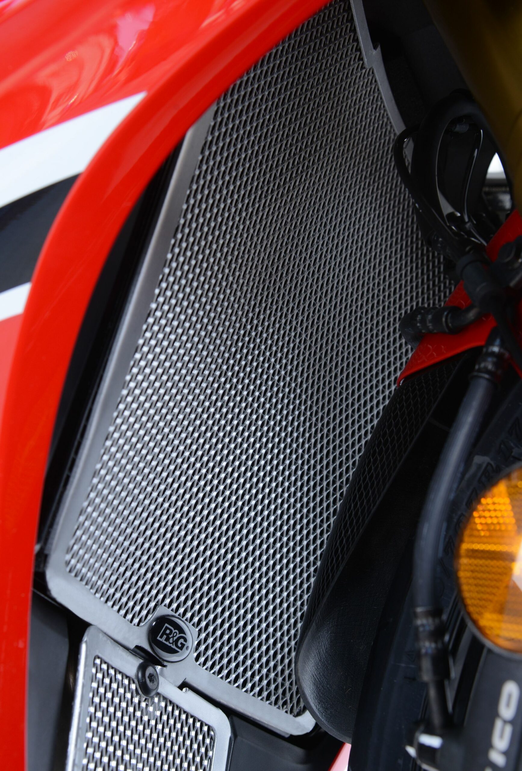 Honda CBR1000RR Fireblade 2017-2019 R&G Radiator Guard (Aluminium) RAD0212TI