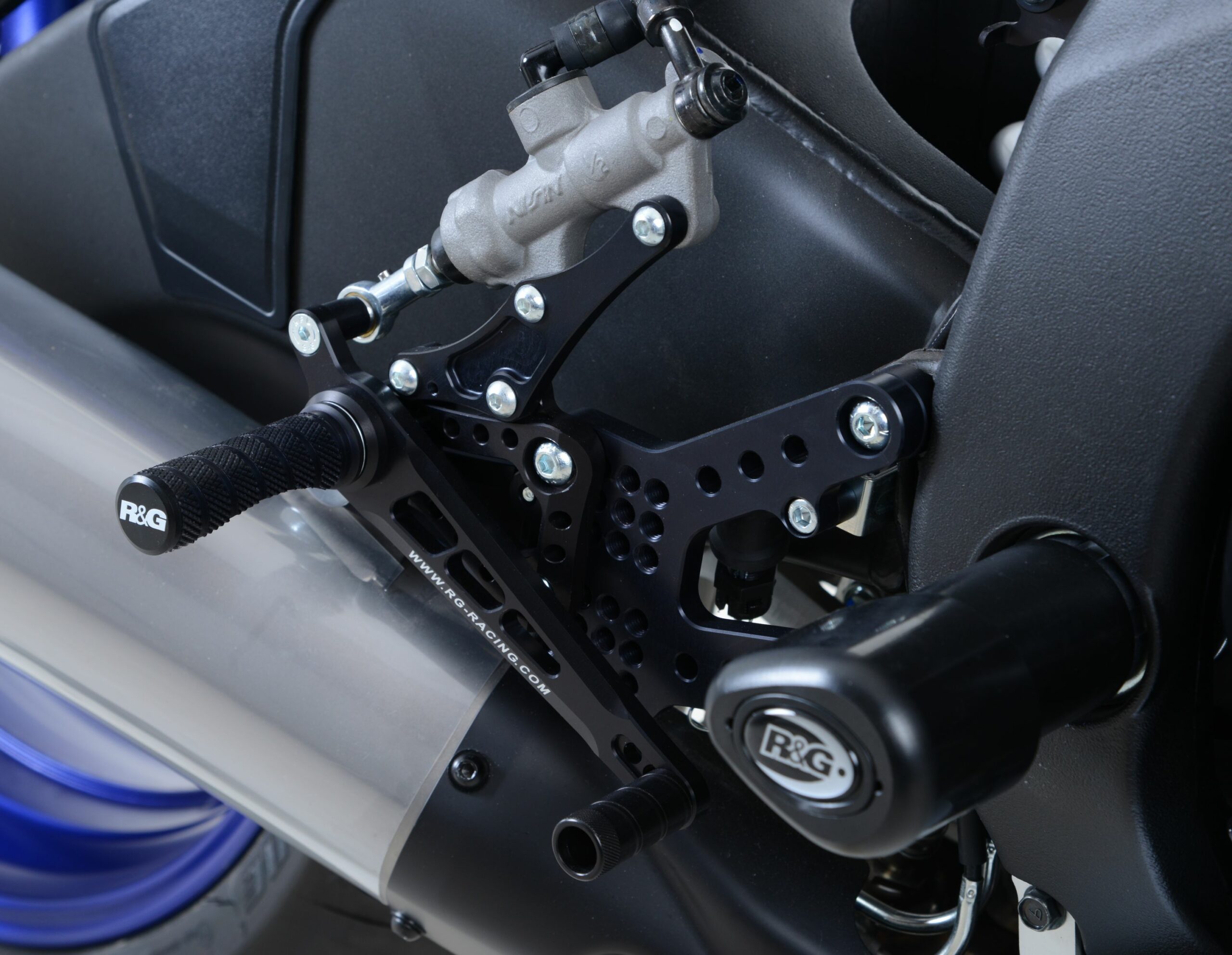 Yamaha YZF-R6 2006-2016 R&G Adjustable Rearsets RSET09BK