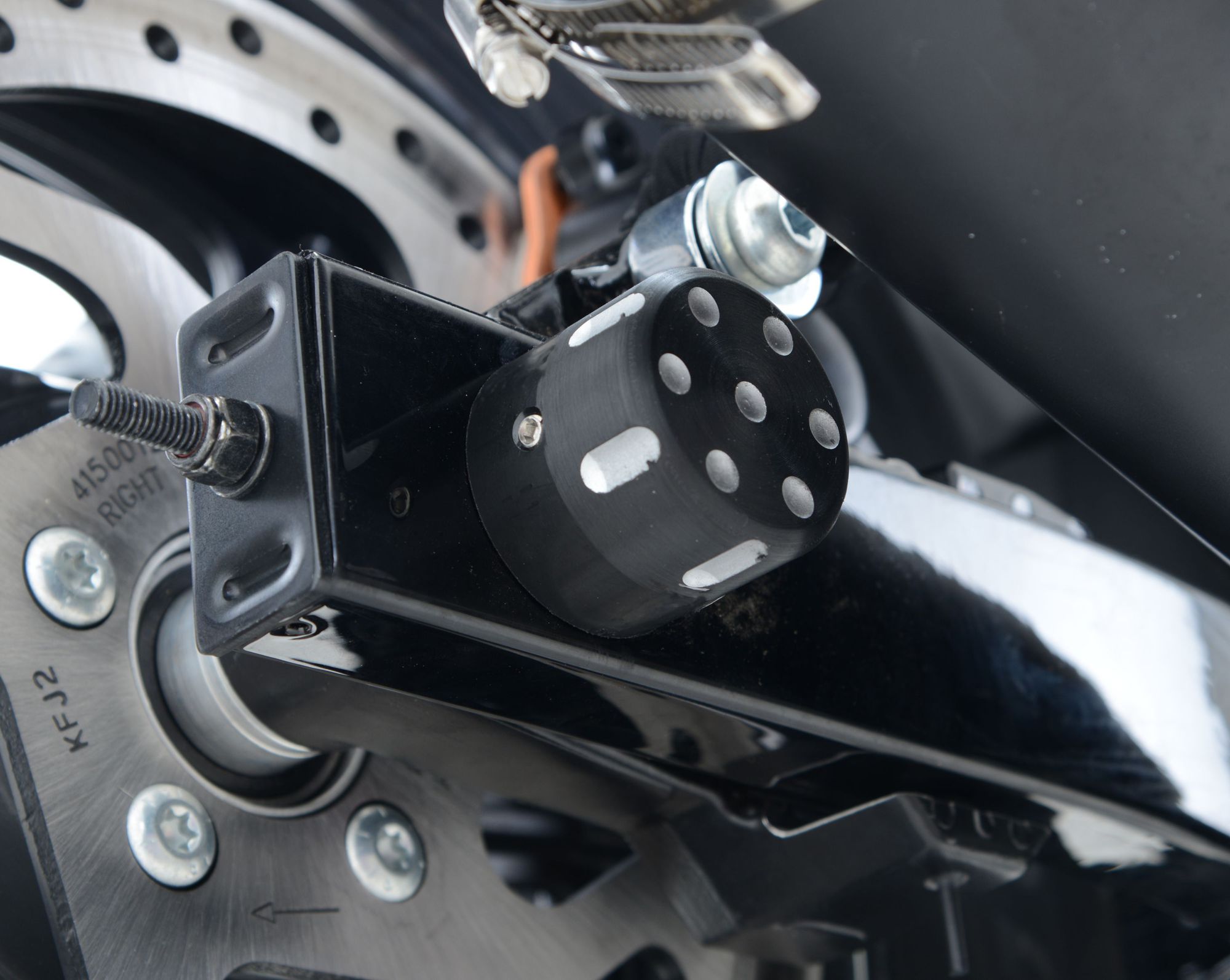 Harley-Davidson Street 500 2015-2018 R&G Swingarm Protectors SP0070MC