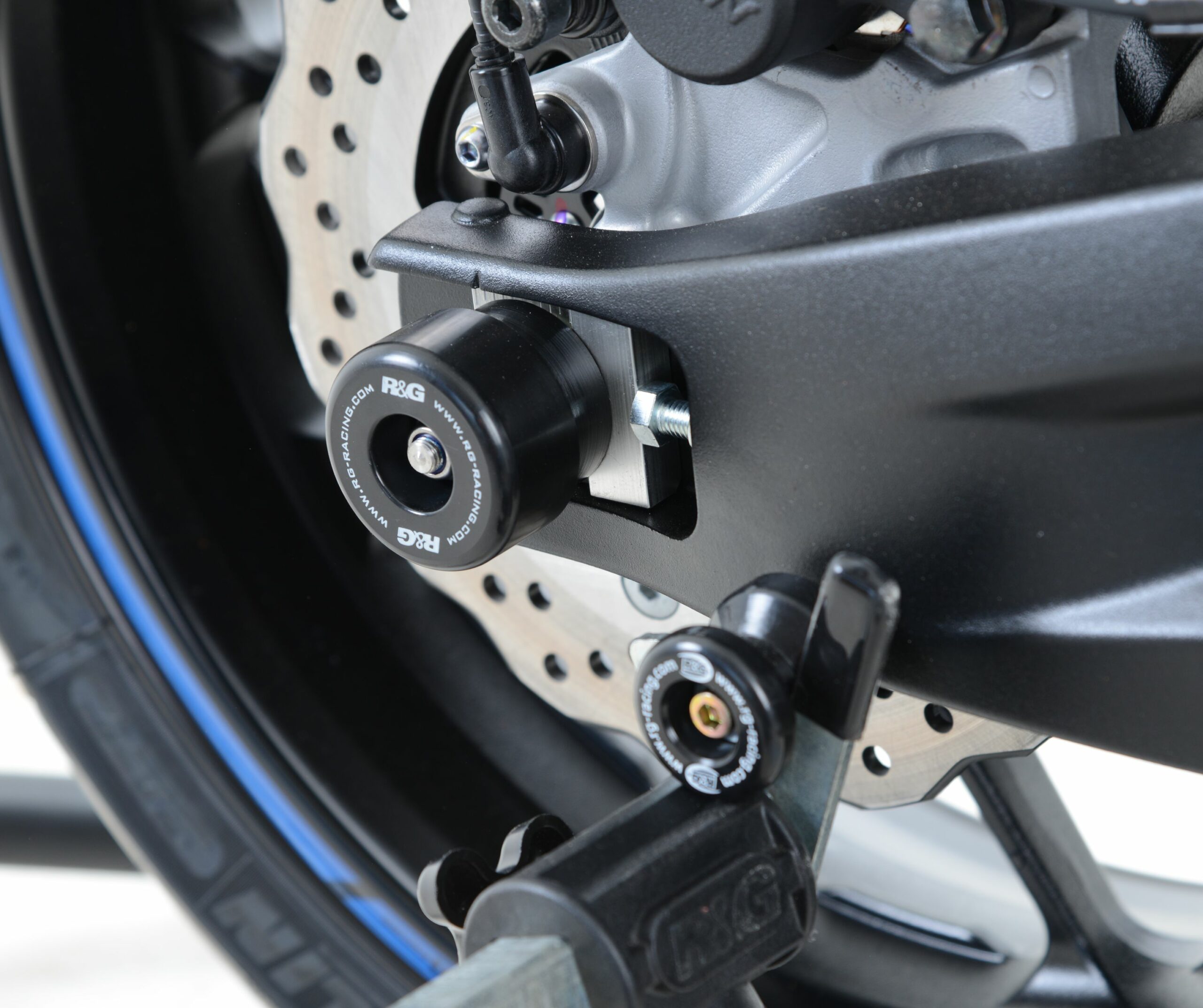 Yamaha Tracer 700 - MT-07 (FJ-07) 2016-2020 R&G Swingarm Protectors SP0072BK