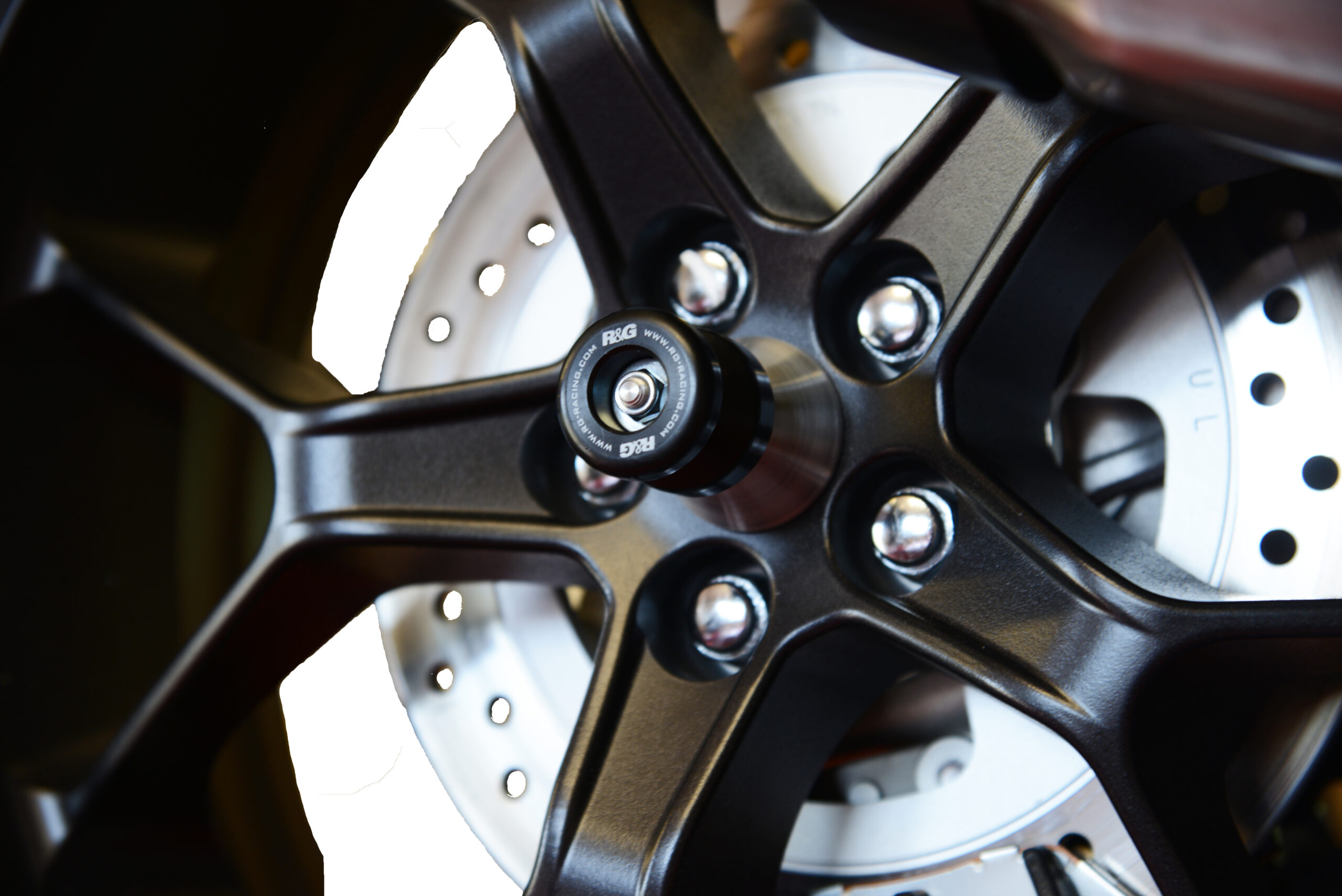 Honda CB1000R PLUS 2018-2020 R&G Spindle Sliders SS0050BK